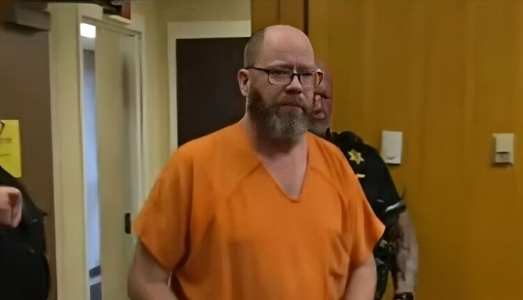 Dale in court – Click on Detroit – YouTube