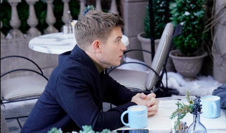 Noah Newman (Lucas Adams)