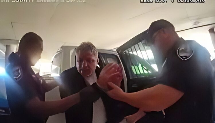 The arrest of Anthony and Julianne – Via News Nation – YouTube