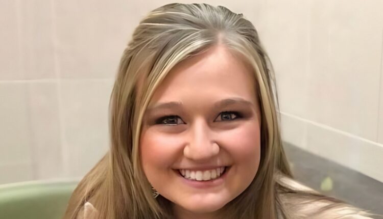Kendra Duggar – E news – YouTube