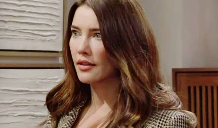Steffy Forrester (Jacqueline MacInnes Wood)