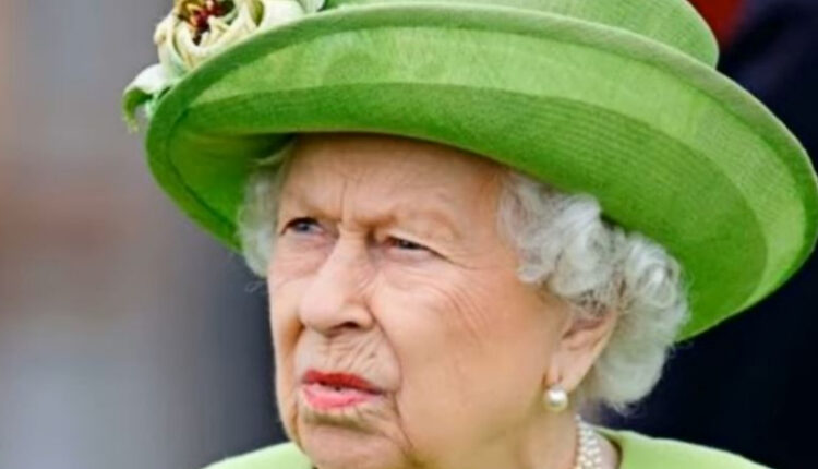 Queen Elizabeth – TRF – YouTube