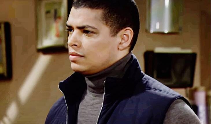 Zende Forrester (Delon De Metz)
