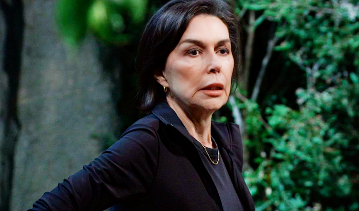 Anna Devane (Finola Hughes)