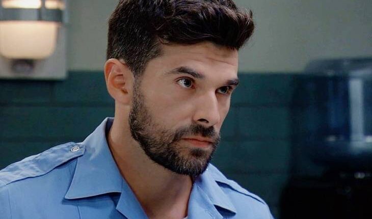 Harrison Chase (Josh Swickard)