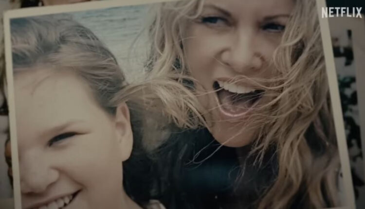 Lori with her daughter Tylee before the murders – Netflix – YouTube