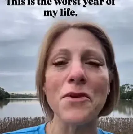 Anna cried as she talked about her bees – @annamcampisi – Instagram