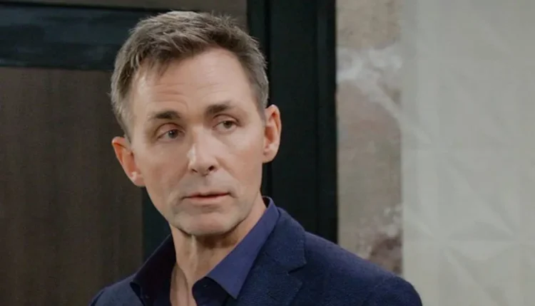 Valentin Cassadine (James Patrick Stuart)